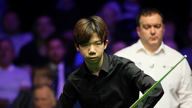 低电动车的 低电动车的