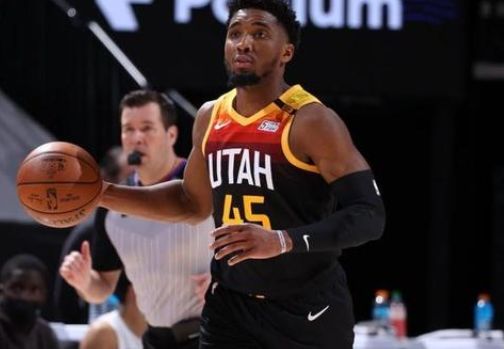 大规模的基 大规模的基