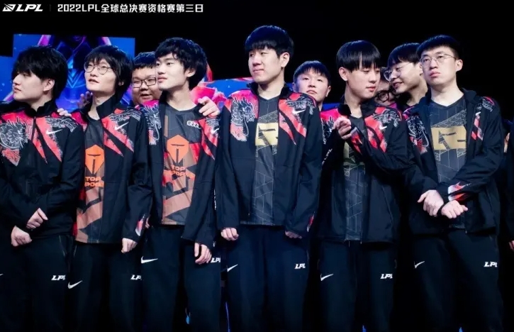 的对抗异常 的对抗异常