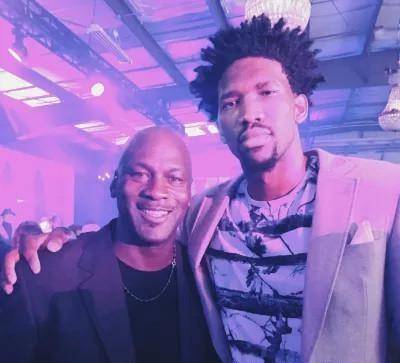 点与肋部套 点与肋部套