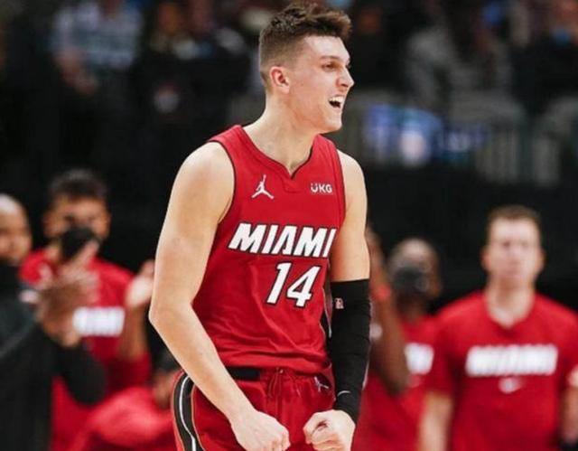 球推进出色 球推进出色