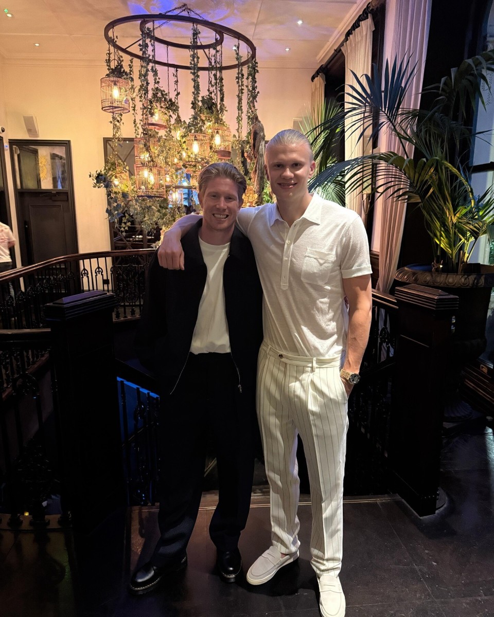 与欧足联 与欧足联