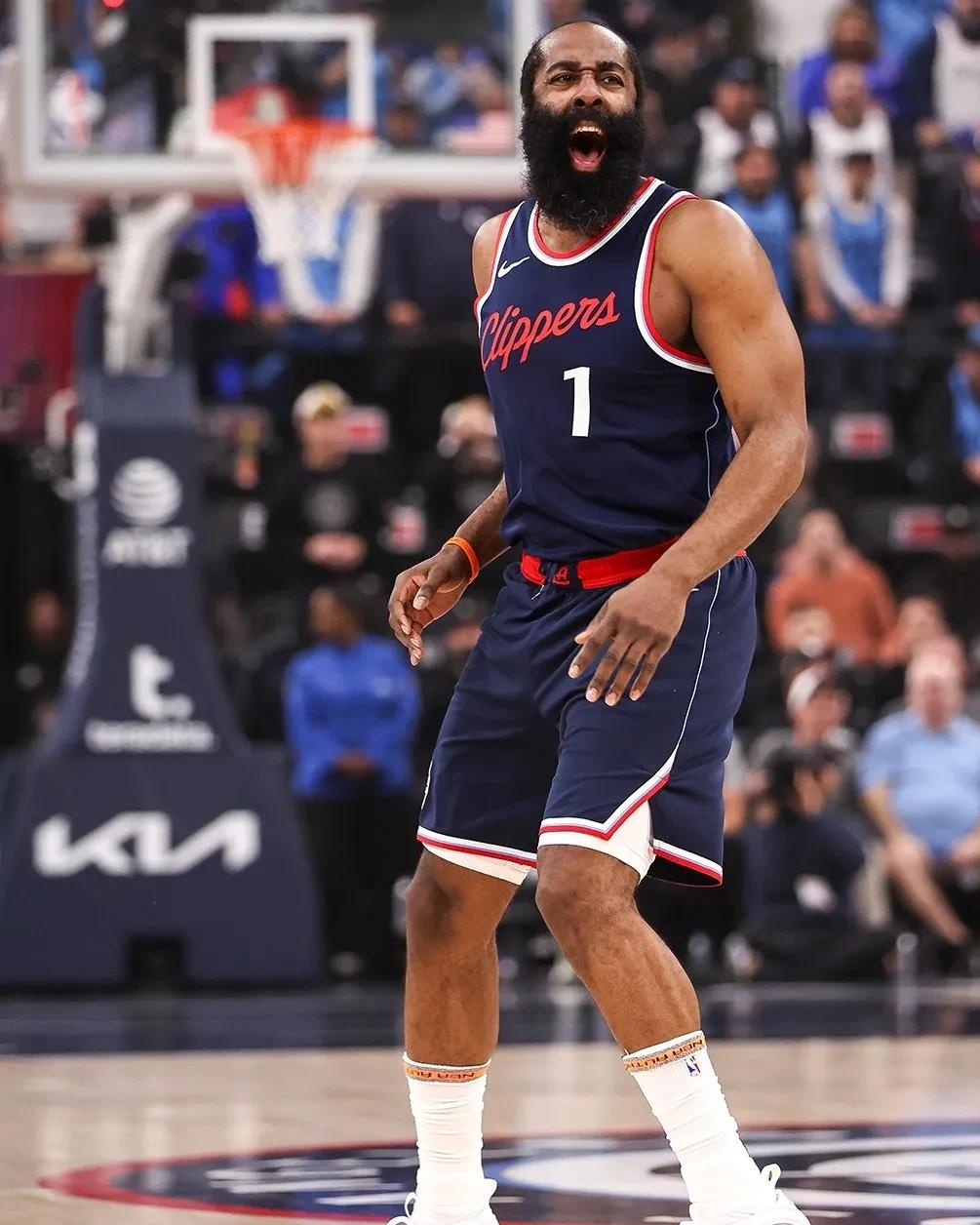 顶着防守也 顶着防守也